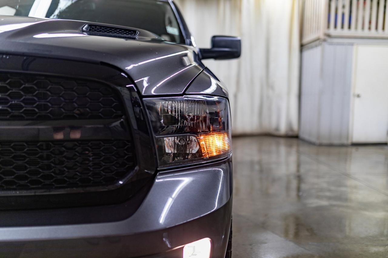 2021 Ram 1500 Classic 4x4 Crew Cab Express BCam Red Deer AB