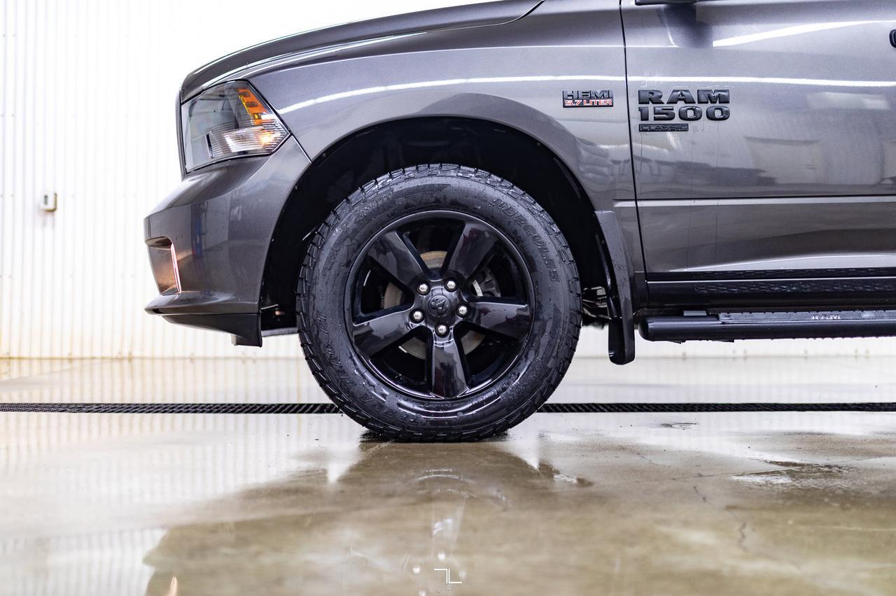 2021 Ram 1500 Classic 4x4 Crew Cab Express BCam Red Deer AB