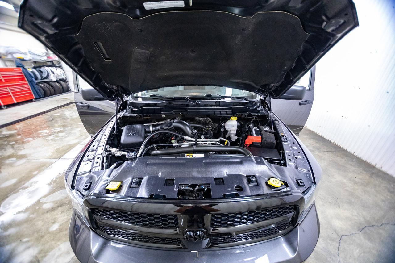 2021 Ram 1500 Classic 4x4 Crew Cab Express BCam Red Deer AB