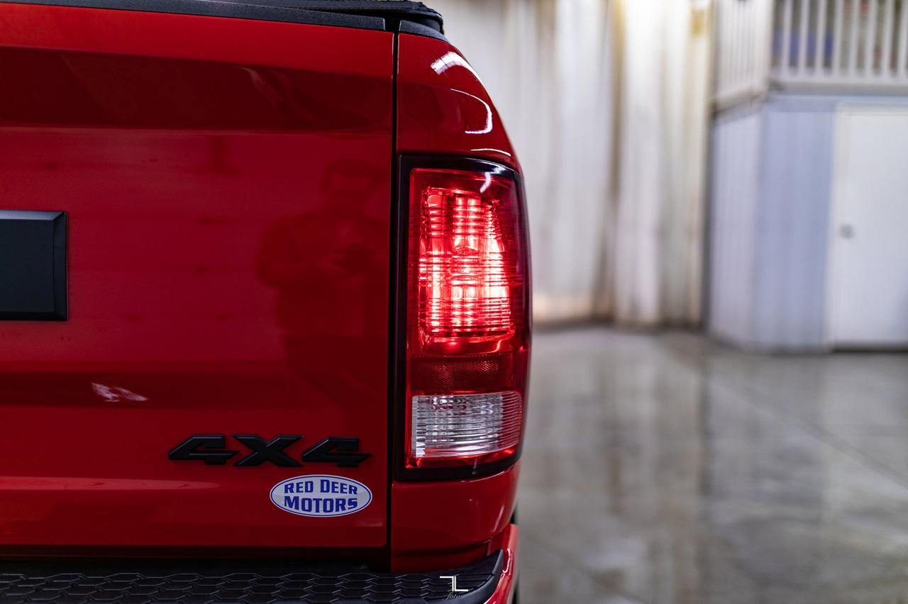 2021 Ram 1500 Classic 4x4 Crew Cab Express BCam Red Deer AB