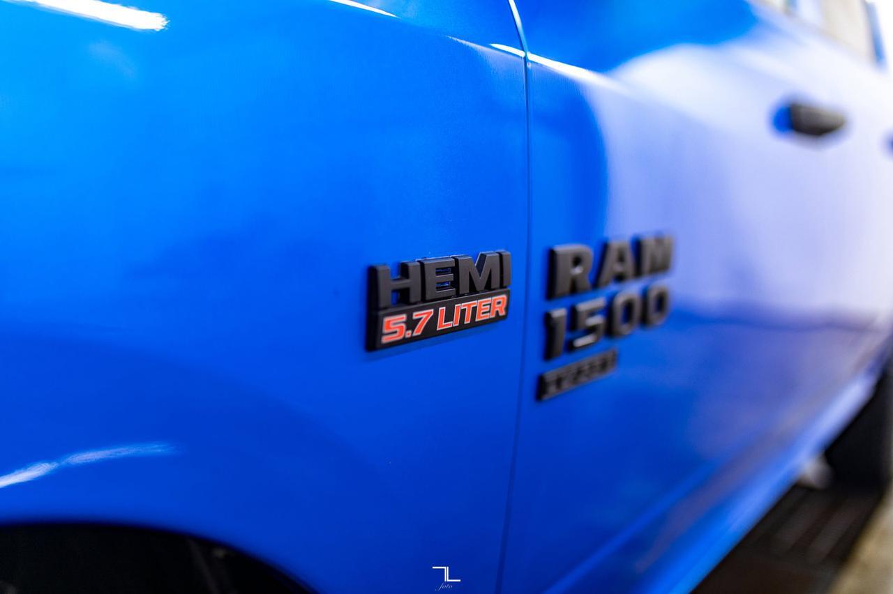 2021 Ram 1500 Classic 4x4 Crew Cab Express HEMI Leather BCam Red Deer AB