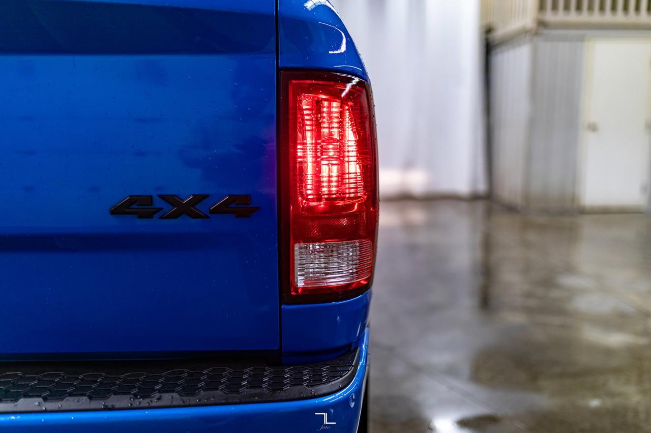 2021 Ram 1500 Classic 4x4 Crew Cab Express HEMI Leather BCam Red Deer AB