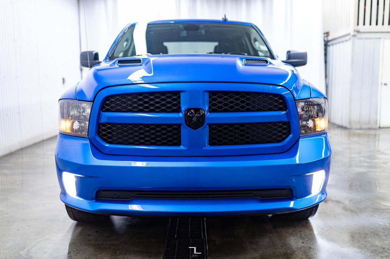 2021 Ram 1500 Classic 4x4 Crew Cab Express HEMI Leather BCam Red Deer AB