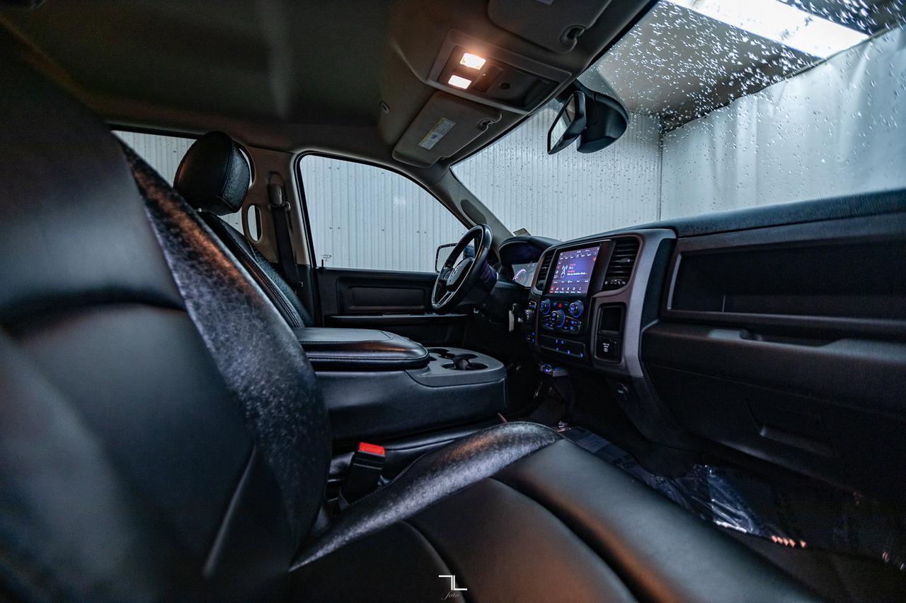 2021 Ram 1500 Classic 4x4 Crew Cab Express HEMI Leather BCam Red Deer AB