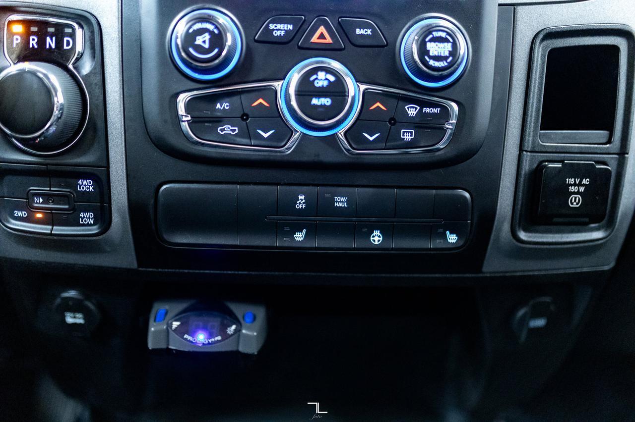 2021 Ram 1500 Classic 4x4 Crew Cab Express HEMI Leather BCam Red Deer AB