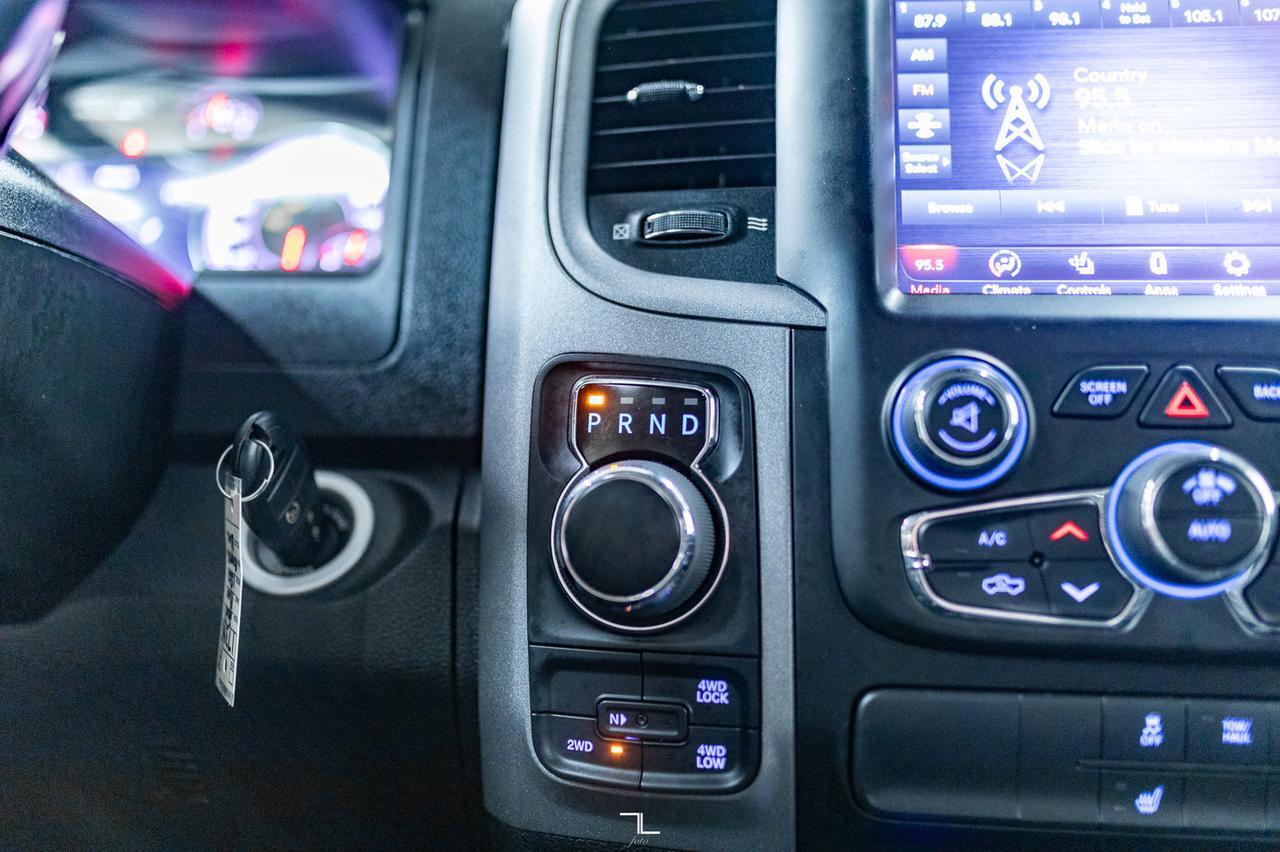 2021 Ram 1500 Classic 4x4 Crew Cab Express HEMI Leather BCam Red Deer AB