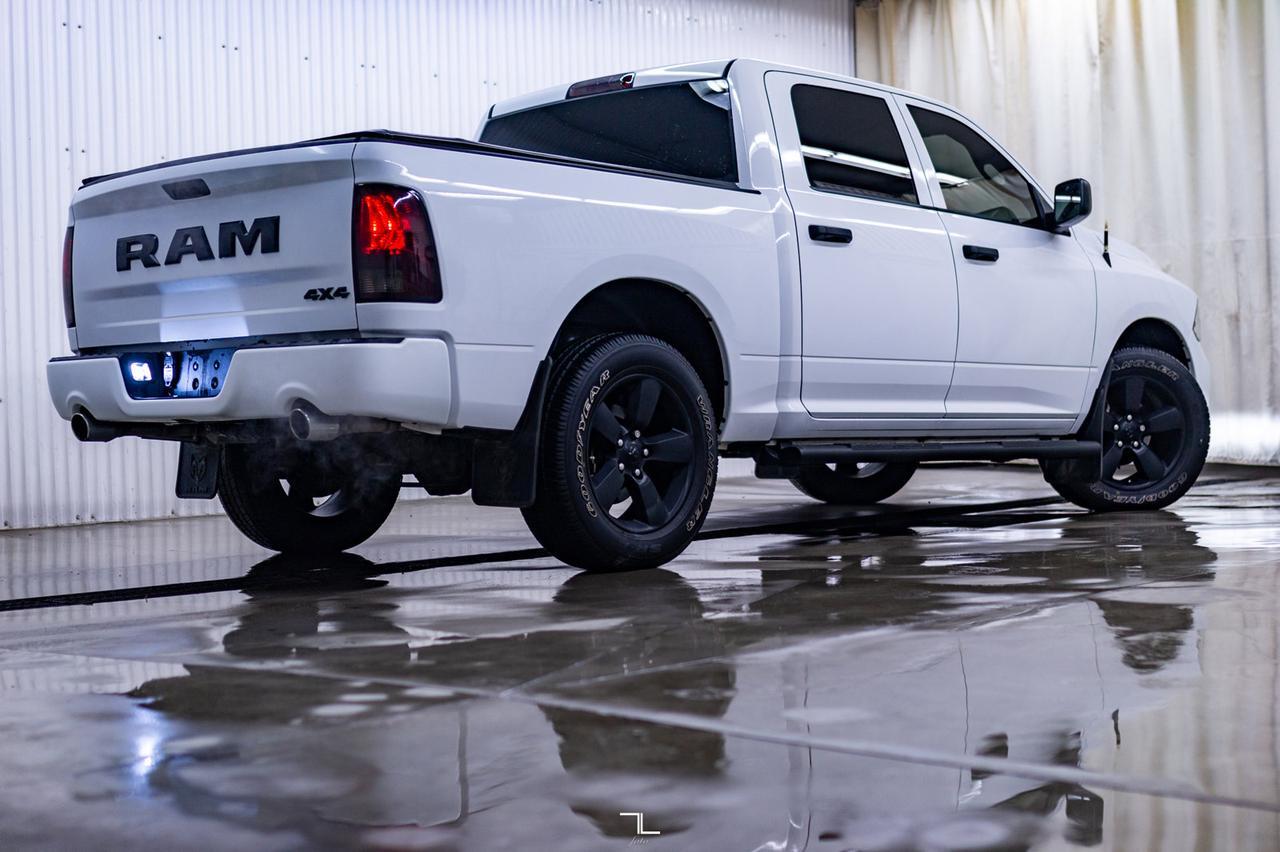 2021 Ram 1500 Classic 4x4 Crew Cab Express Leather BCam Red Deer AB