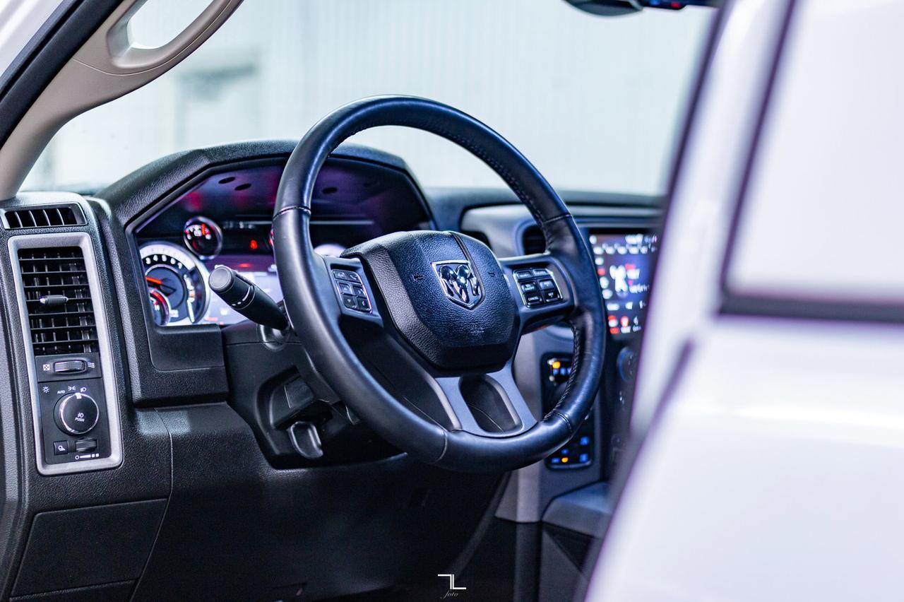 2021 Ram 1500 Classic 4x4 Crew Cab Express Leather BCam Red Deer AB