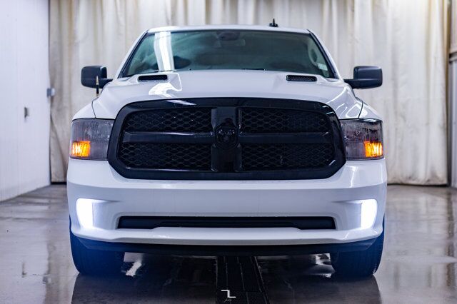 2021 Ram 1500 Classic 4x4 Crew Cab Express Leather BCam Red Deer AB