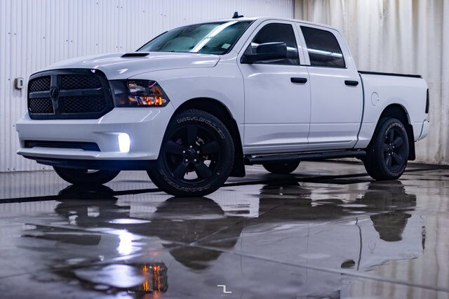 2021 Ram 1500 Classic 4x4 Crew Cab Express Leather BCam Red Deer AB
