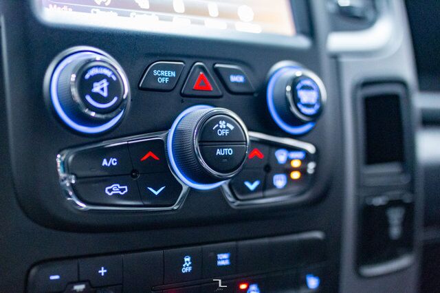 2021 Ram 1500 Classic 4x4 Crew Cab Express Leather BCam Red Deer AB