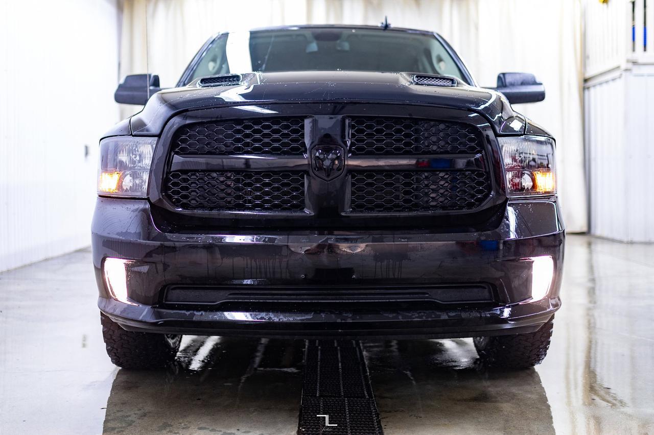 2021 Ram 1500 Classic 4x4 Crew Cab Express Night BCam Red Deer AB