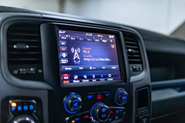 2021 Ram 1500 Classic 4x4 Crew Cab Express Night BCam Red Deer AB