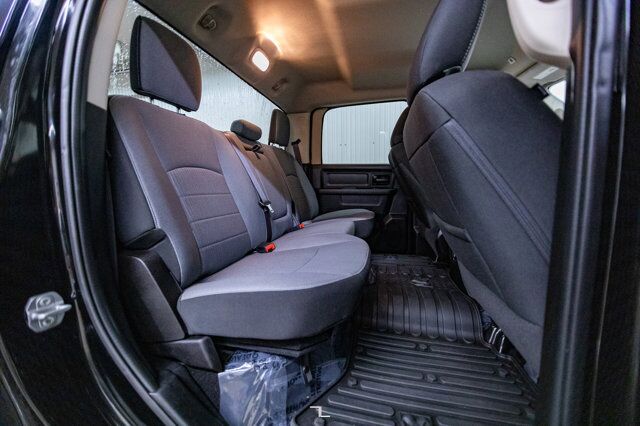 2021 Ram 1500 Classic 4x4 Crew Cab Express Night BCam Red Deer AB