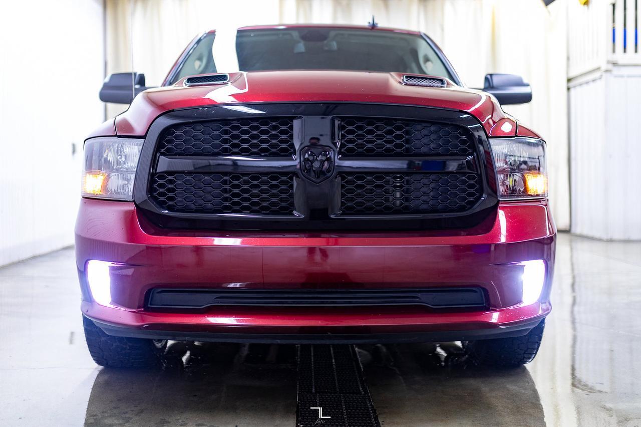 2021 Ram 1500 Classic 4x4 Crew Cab Express Night BCam Red Deer AB