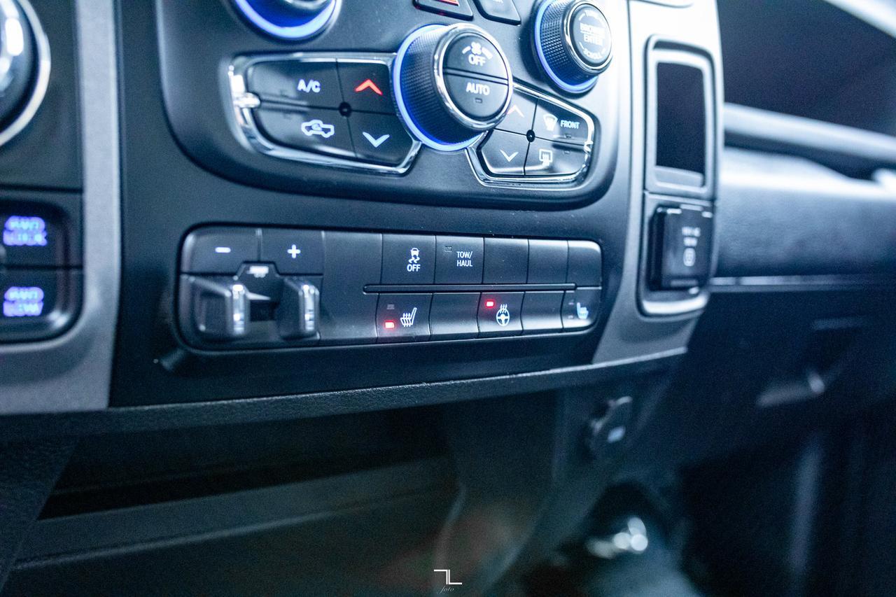 2021 Ram 1500 Classic 4x4 Crew Cab Express Night BCam Red Deer AB
