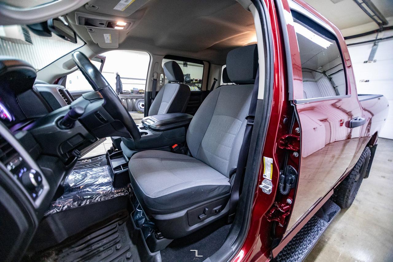 2021 Ram 1500 Classic 4x4 Crew Cab Express Night BCam Red Deer AB