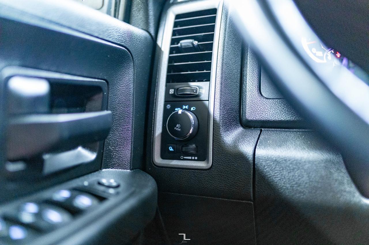 2021 Ram 1500 Classic 4x4 Crew Cab Express Night BCam Red Deer AB