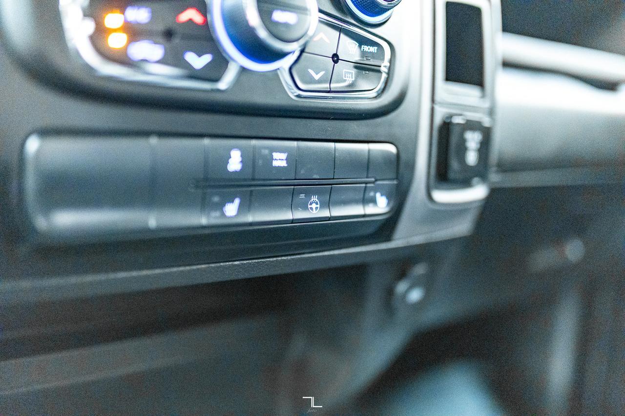 2021 Ram 1500 Classic 4x4 Crew Cab Express PSeat BCam Red Deer AB