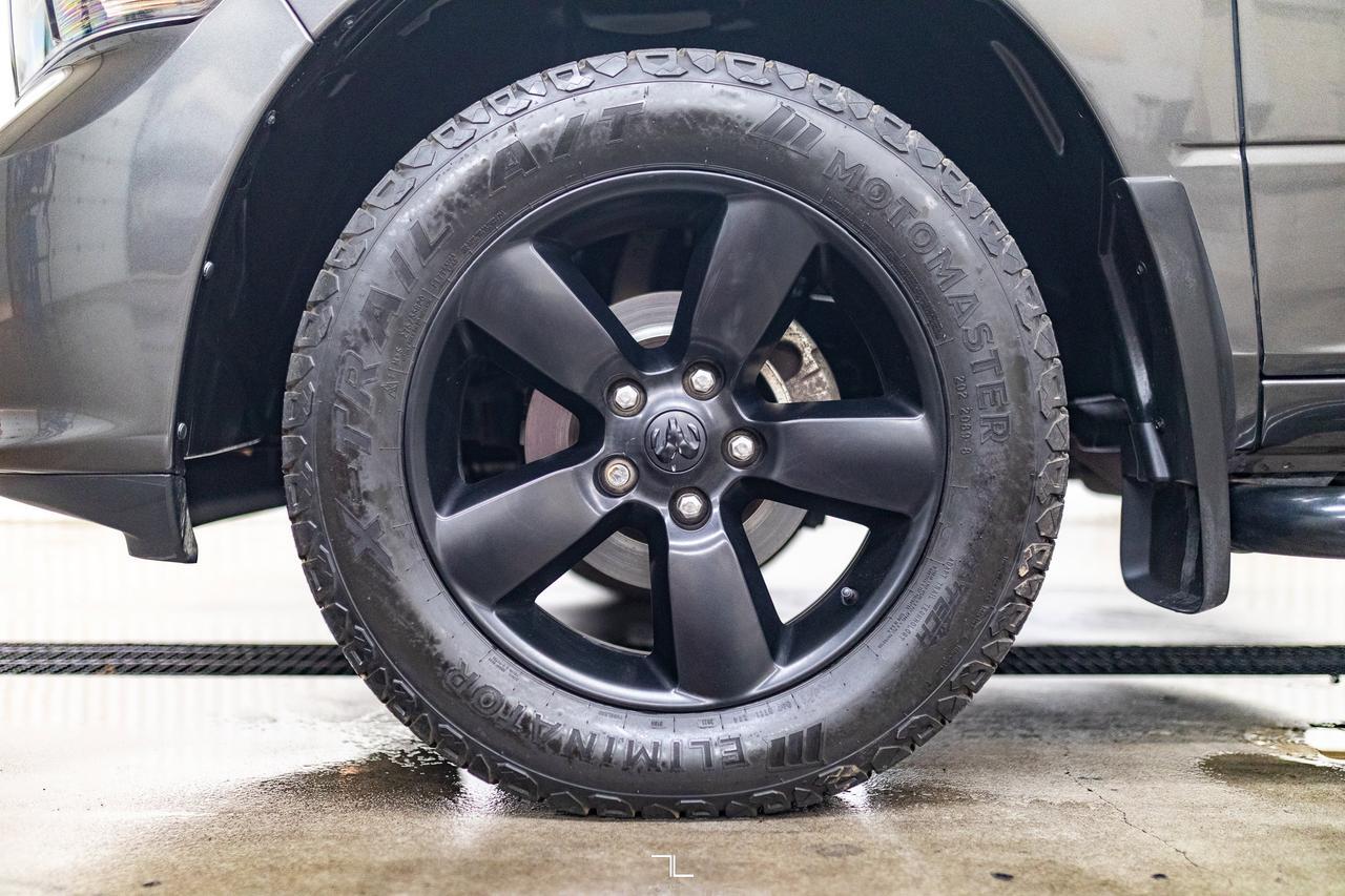 2021 Ram 1500 Classic 4x4 Crew Cab Express PSeat BCam Red Deer AB