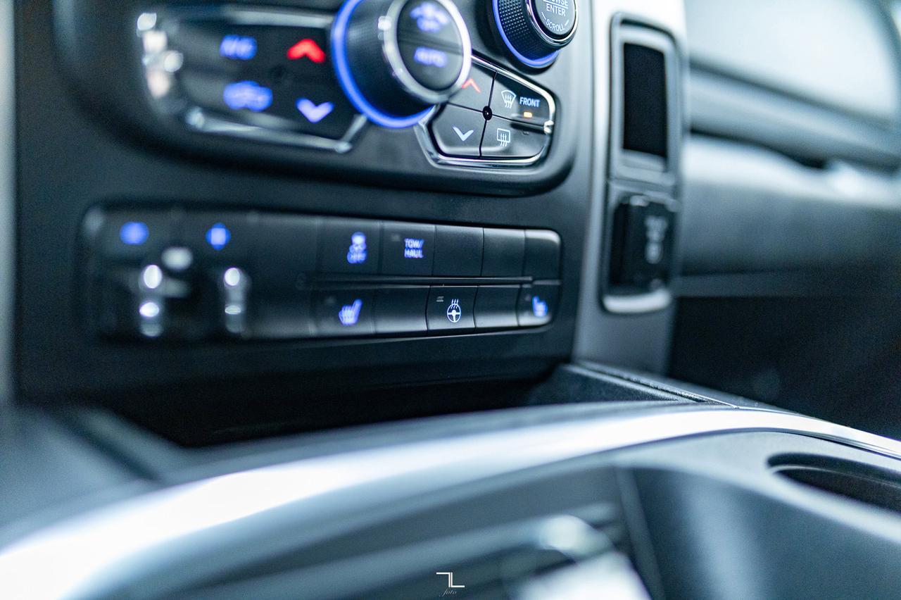 2021 Ram 1500 Classic 4x4 Crew Cab SLT BCam Red Deer AB