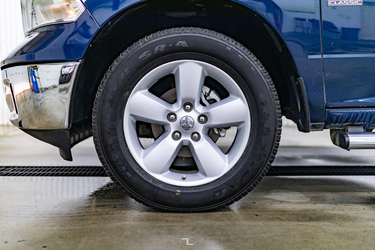 2021 Ram 1500 Classic 4x4 Crew Cab SLT BCam Red Deer AB