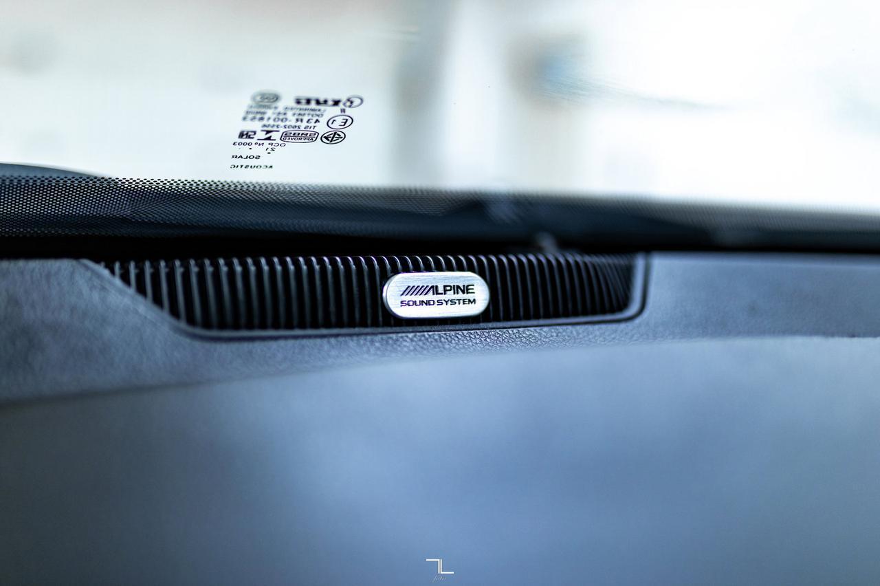 2021 Ram 1500 Classic 4x4 Crew Cab SLT Leather Nav BCam Red Deer AB