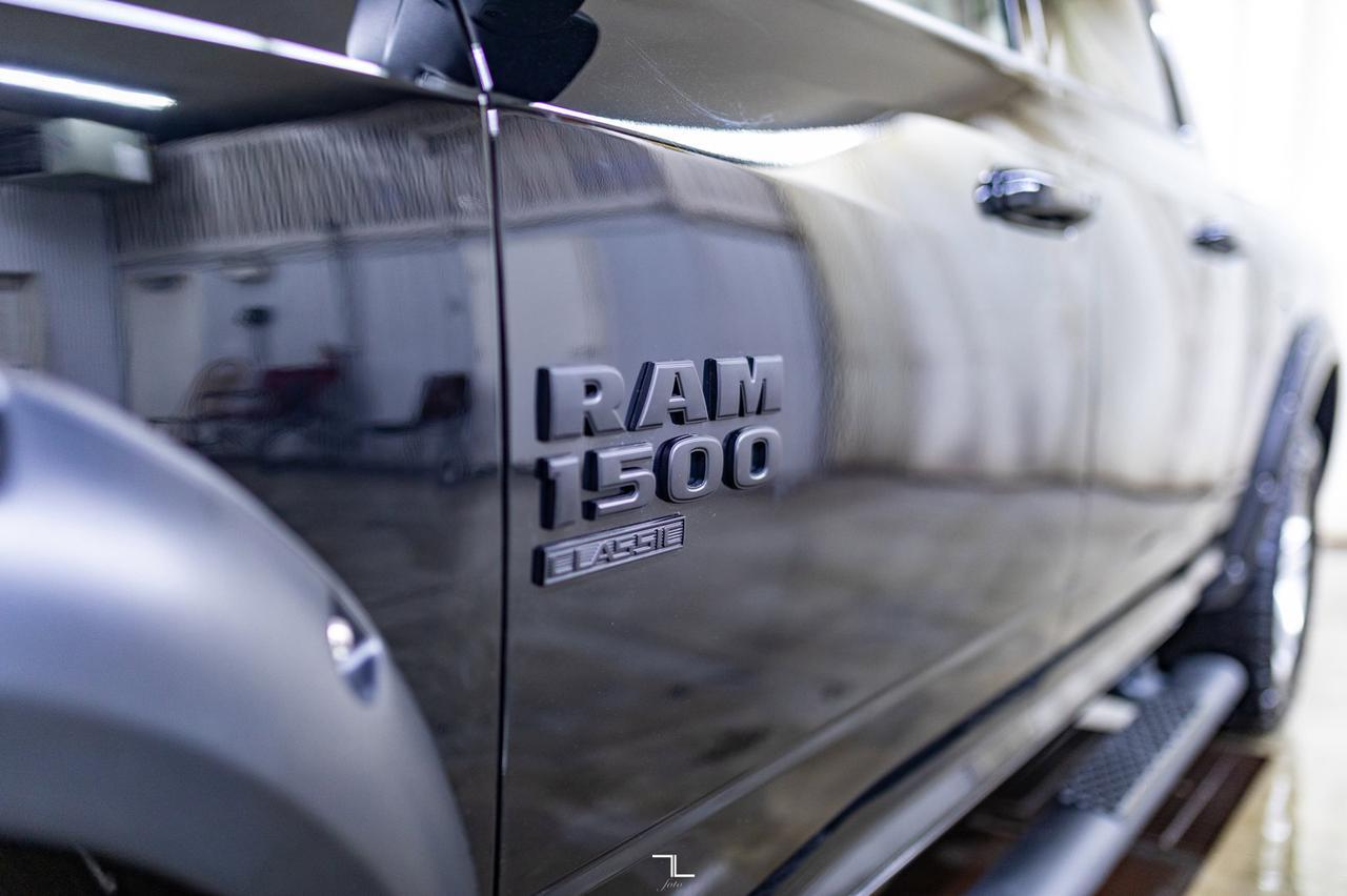 2021 Ram 1500 Classic 4x4 Crew Cab SLT Leather Nav BCam Red Deer AB