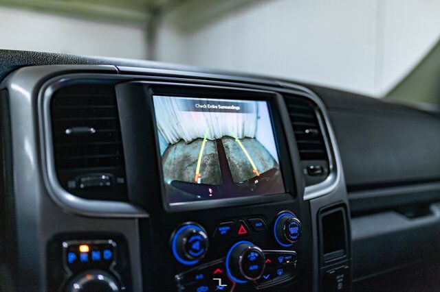 2021 Ram 1500 Classic 4x4 Crew Cab SLT Leather Nav BCam Red Deer AB