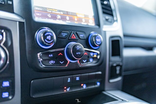 2021 Ram 1500 Classic 4x4 Crew Cab SLT Leather Nav BCam Red Deer AB