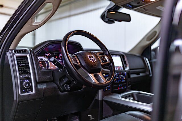 2021 Ram 1500 Classic 4x4 Crew Cab SLT Leather Nav BCam Red Deer AB