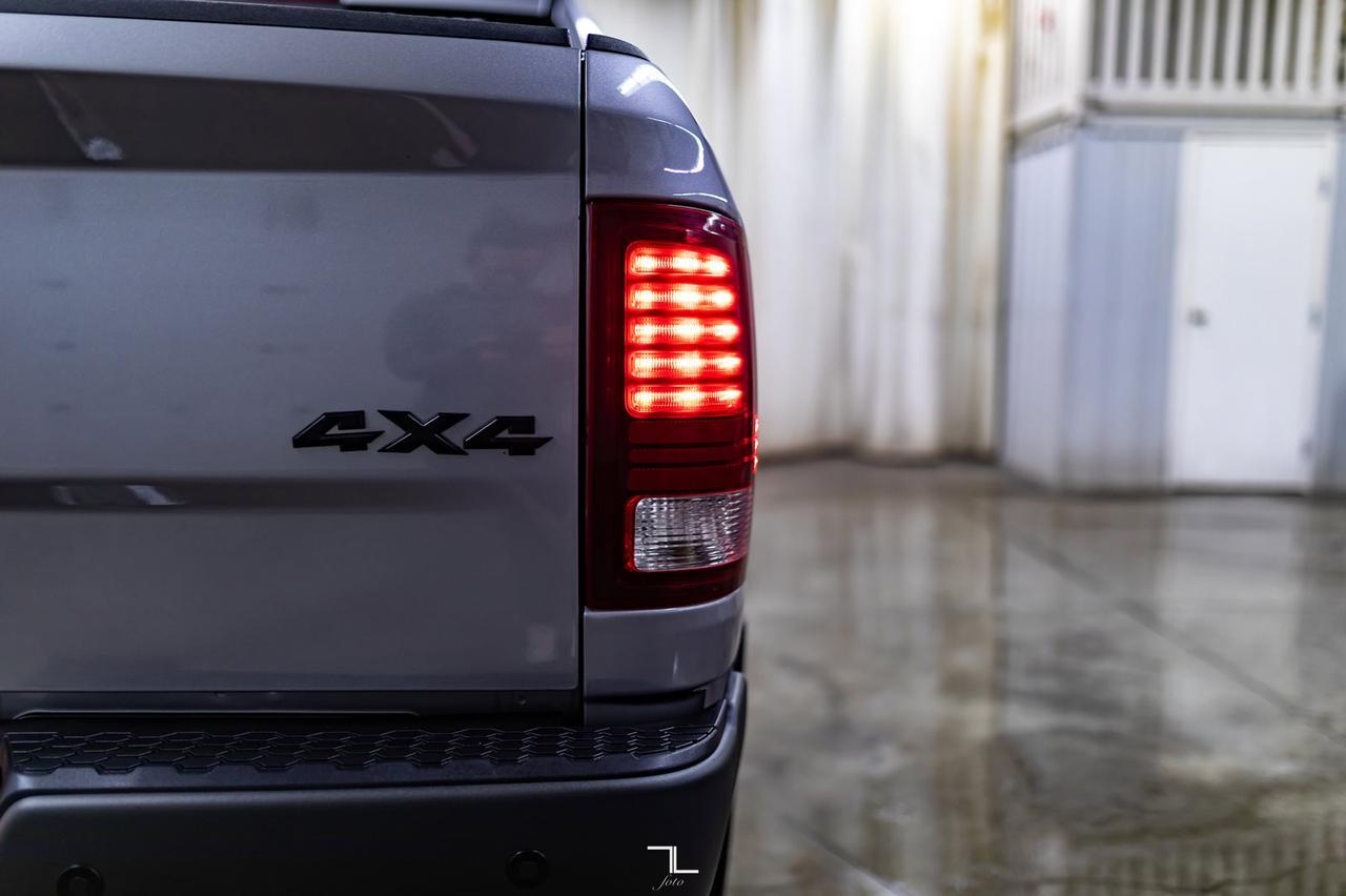 2021 Ram 1500 Classic 4x4 Crew Cab Warlock Nav Roof BCam Red Deer AB