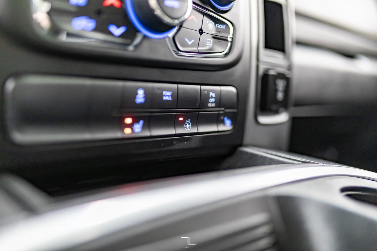 2021 Ram 1500 Classic 4x4 Crew Cab Warlock Nav Roof BCam Red Deer AB