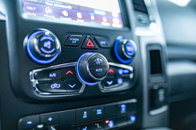 2021 Ram 1500 Classic 4x4 Crew Cab Warlock Nav Roof BCam Red Deer AB