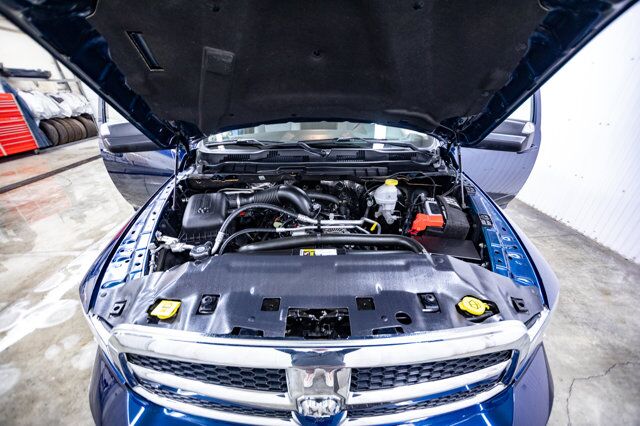 2021 Ram 1500 Classic 4x4 Reg Cab SLT Short Box Nav BCam Red Deer AB