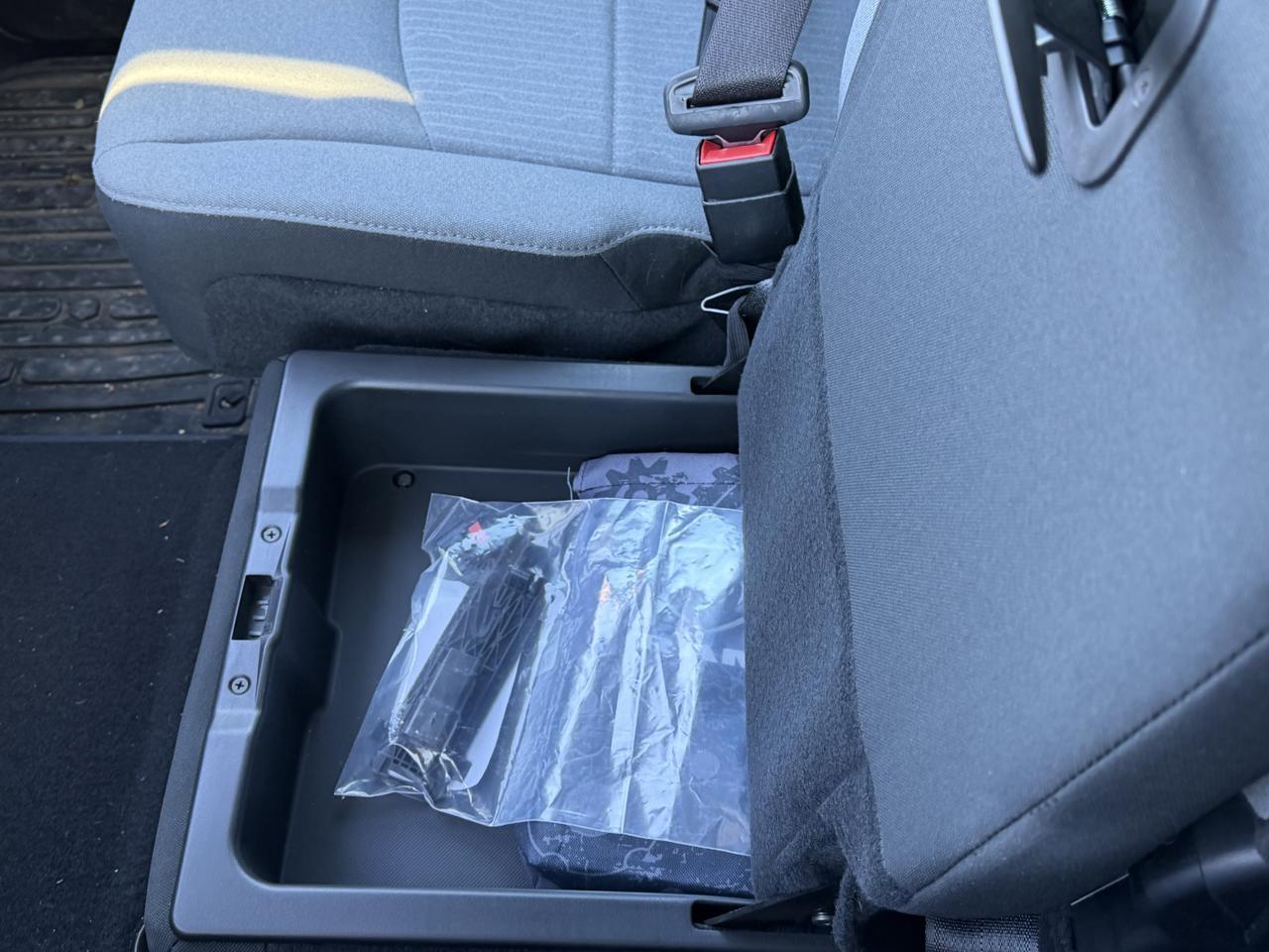 2021 Ram 1500 Classic Express | Night Edition | Quad Cab | Tonneau Cover | Tow Package Redwater AB