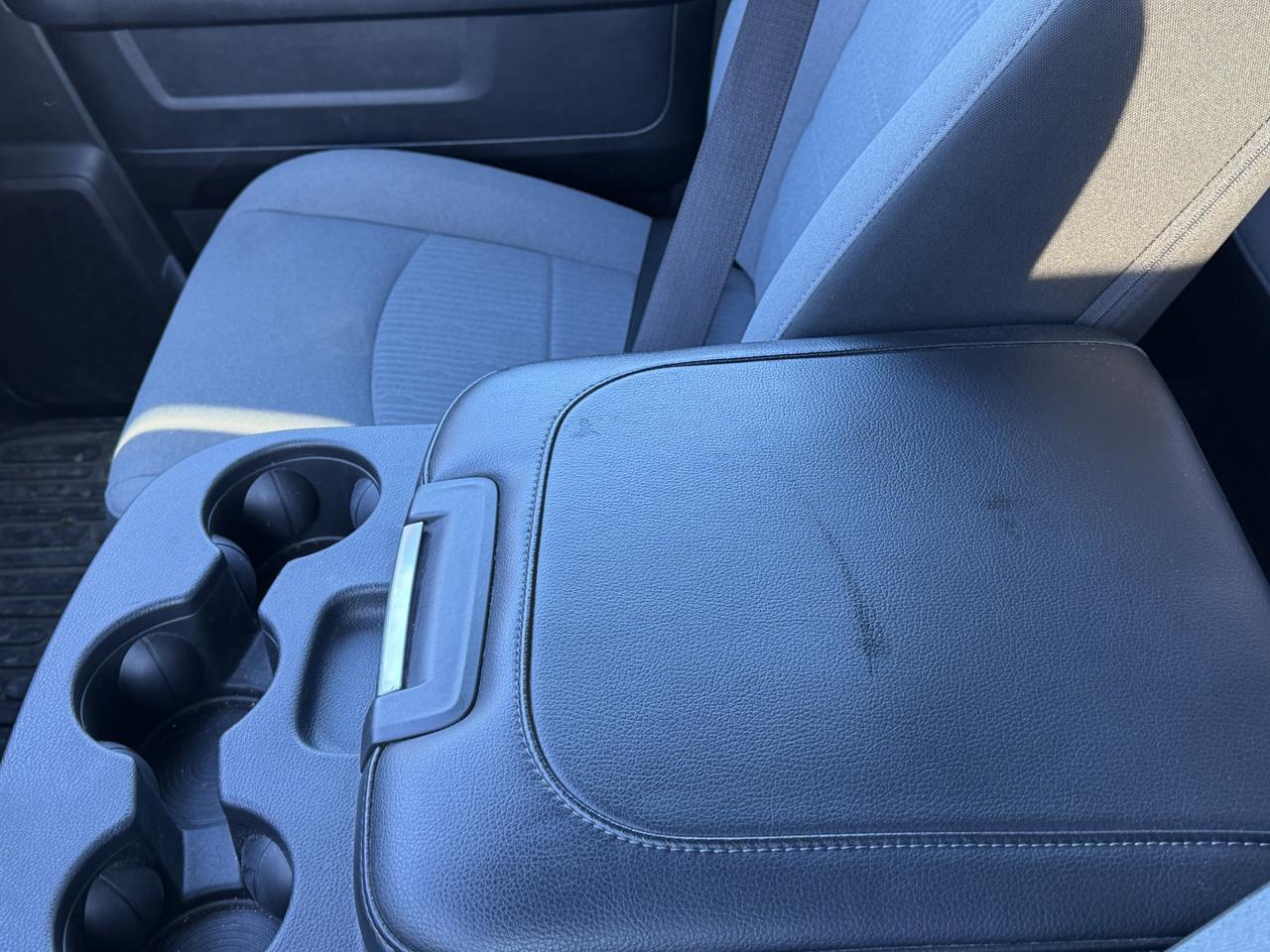 2021 Ram 1500 Classic Express | Night Edition | Quad Cab | Tonneau Cover | Tow Package Redwater AB