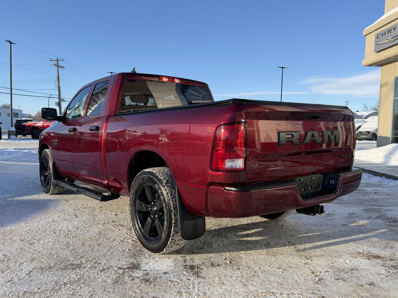 2021 Ram 1500 Classic Express | Night Edition | Quad Cab | Tonneau Cover | Tow Package Redwater AB