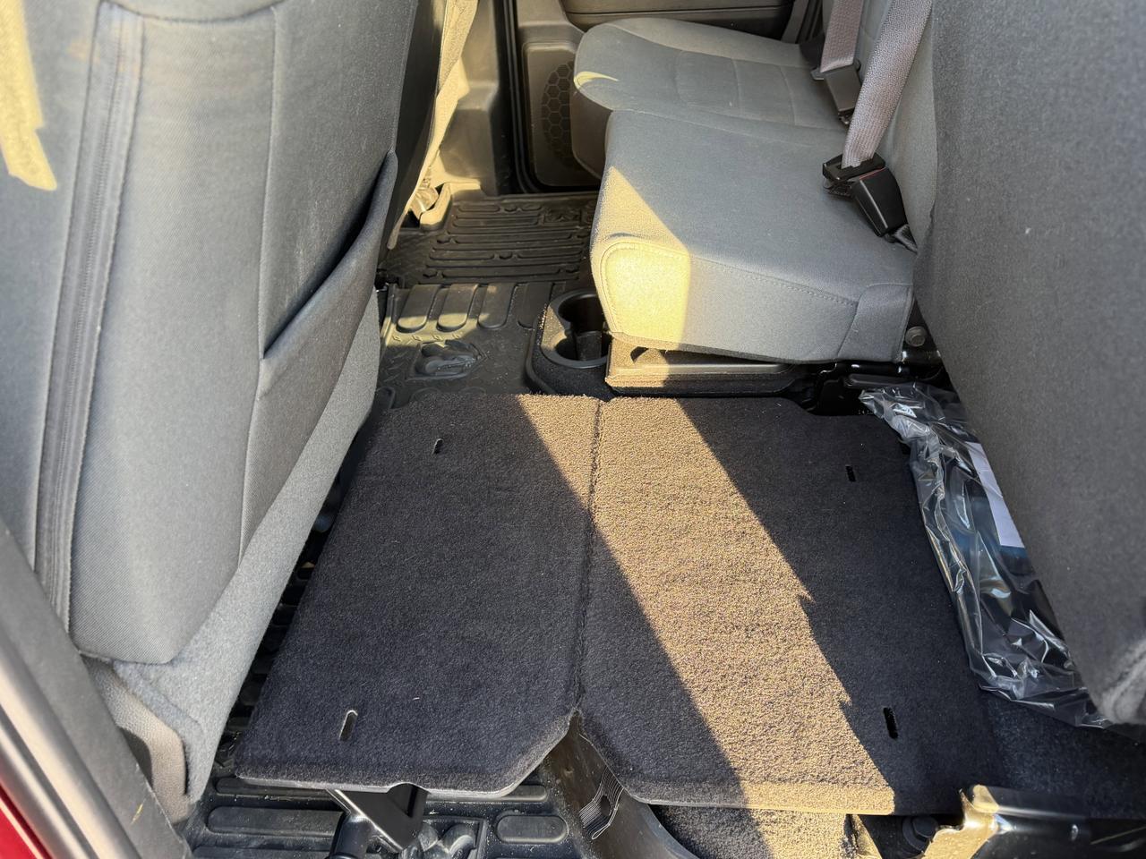 2021 Ram 1500 Classic Express | Night Edition | Quad Cab | Tonneau Cover | Tow Package Redwater AB