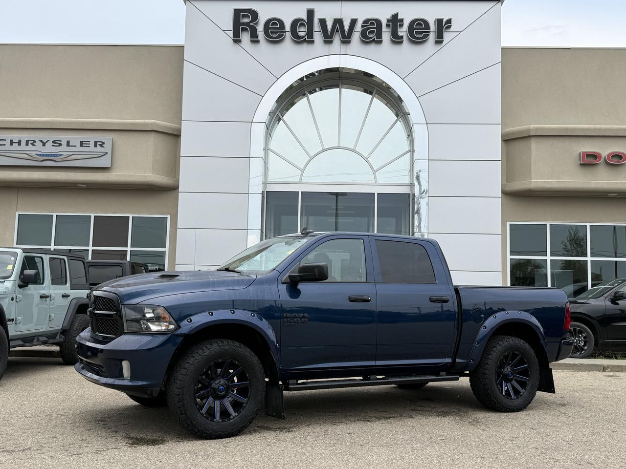 2021 Ram 1500 Classic Express Crew Cab 4x4 | Low KMs | V8 HEMI | Sub Zero Pkg | Heated Seats | Backup Camera