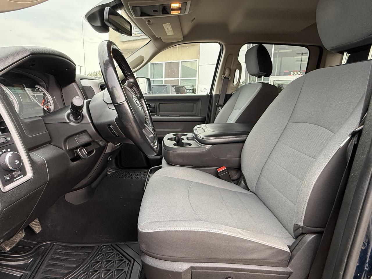 2021 Ram 1500 Classic Express Crew Cab 4x4 | Low KMs | V8 HEMI | Sub Zero Pkg | Heated Seats | Backup Camera Redwater AB
