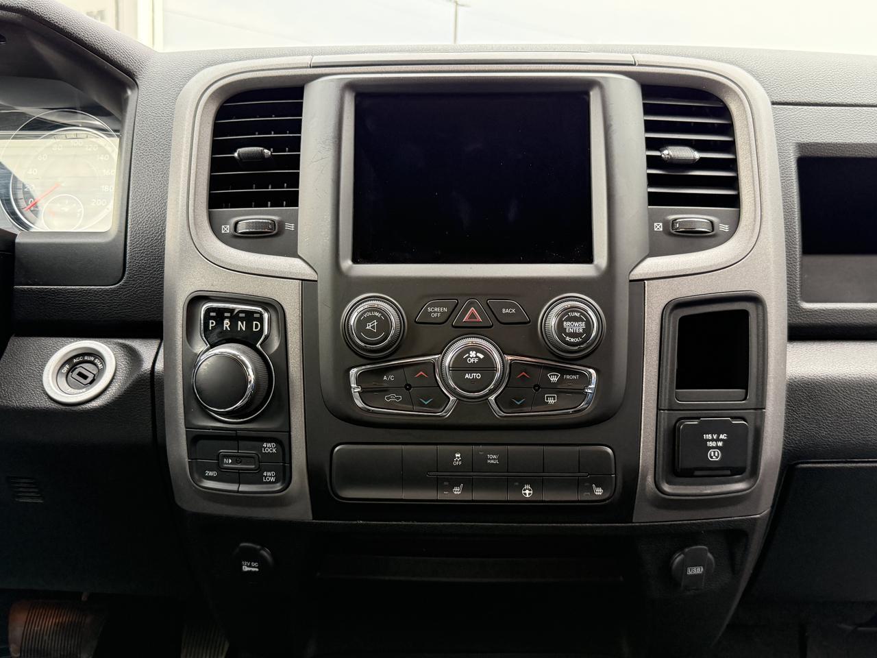 2021 Ram 1500 Classic Express Crew Cab 4x4 | Low KMs | V8 HEMI | Sub Zero Pkg | Heated Seats | Backup Camera Redwater AB