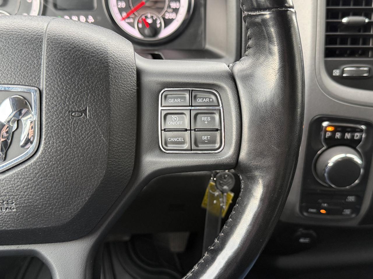 2021 Ram 1500 Classic Express Crew Cab 4x4 | Low KMs | V8 HEMI | Sub Zero Pkg | Heated Seats | Backup Camera Redwater AB