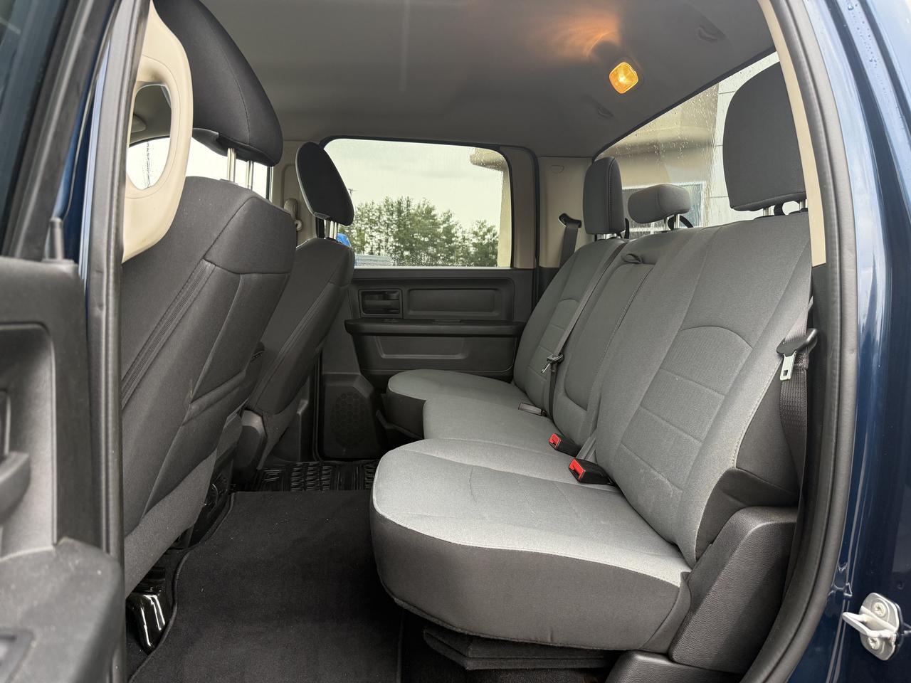 2021 Ram 1500 Classic Express Crew Cab 4x4 | Low KMs | V8 HEMI | Sub Zero Pkg | Heated Seats | Backup Camera Redwater AB