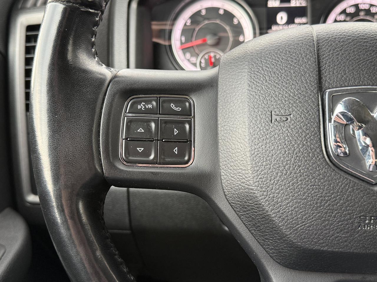 2021 Ram 1500 Classic Express Crew Cab 4x4 | Low KMs | V8 HEMI | Sub Zero Pkg | Heated Seats | Backup Camera Redwater AB