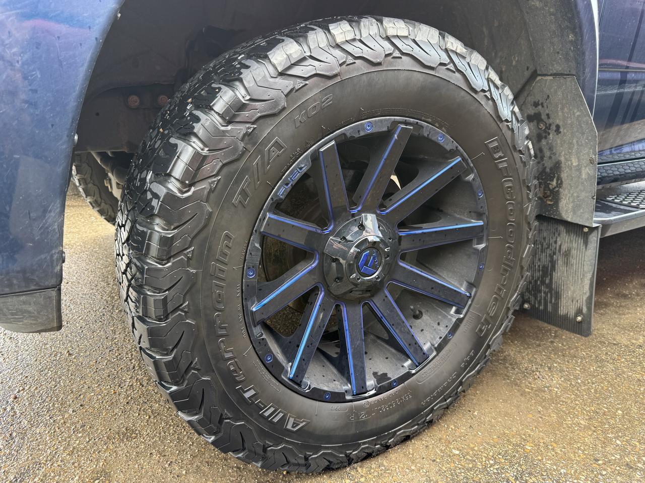 2021 Ram 1500 Classic Express Crew Cab 4x4 | Low KMs | V8 HEMI | Sub Zero Pkg | Heated Seats | Backup Camera Redwater AB
