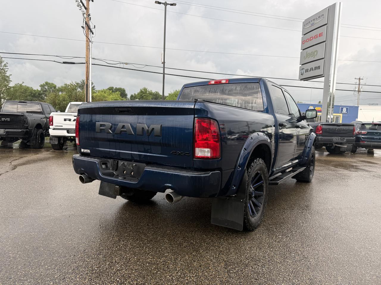 2021 Ram 1500 Classic Express Crew Cab 4x4 | Low KMs | V8 HEMI | Sub Zero Pkg | Heated Seats | Backup Camera Redwater AB