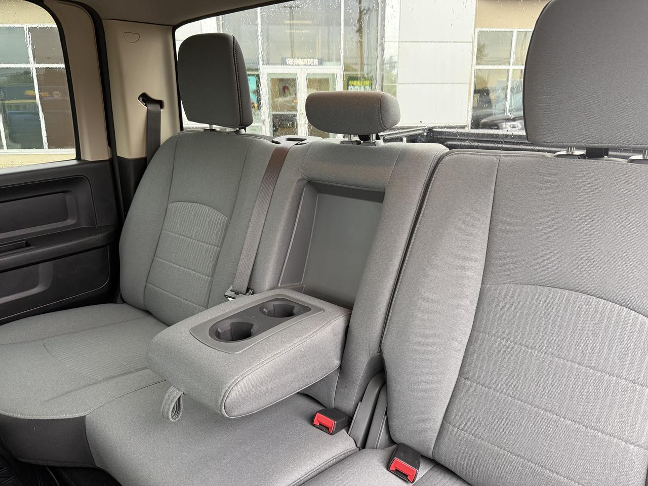2021 Ram 1500 Classic Express Crew Cab 4x4 | Low KMs | V8 HEMI | Sub Zero Pkg | Heated Seats | Backup Camera Redwater AB