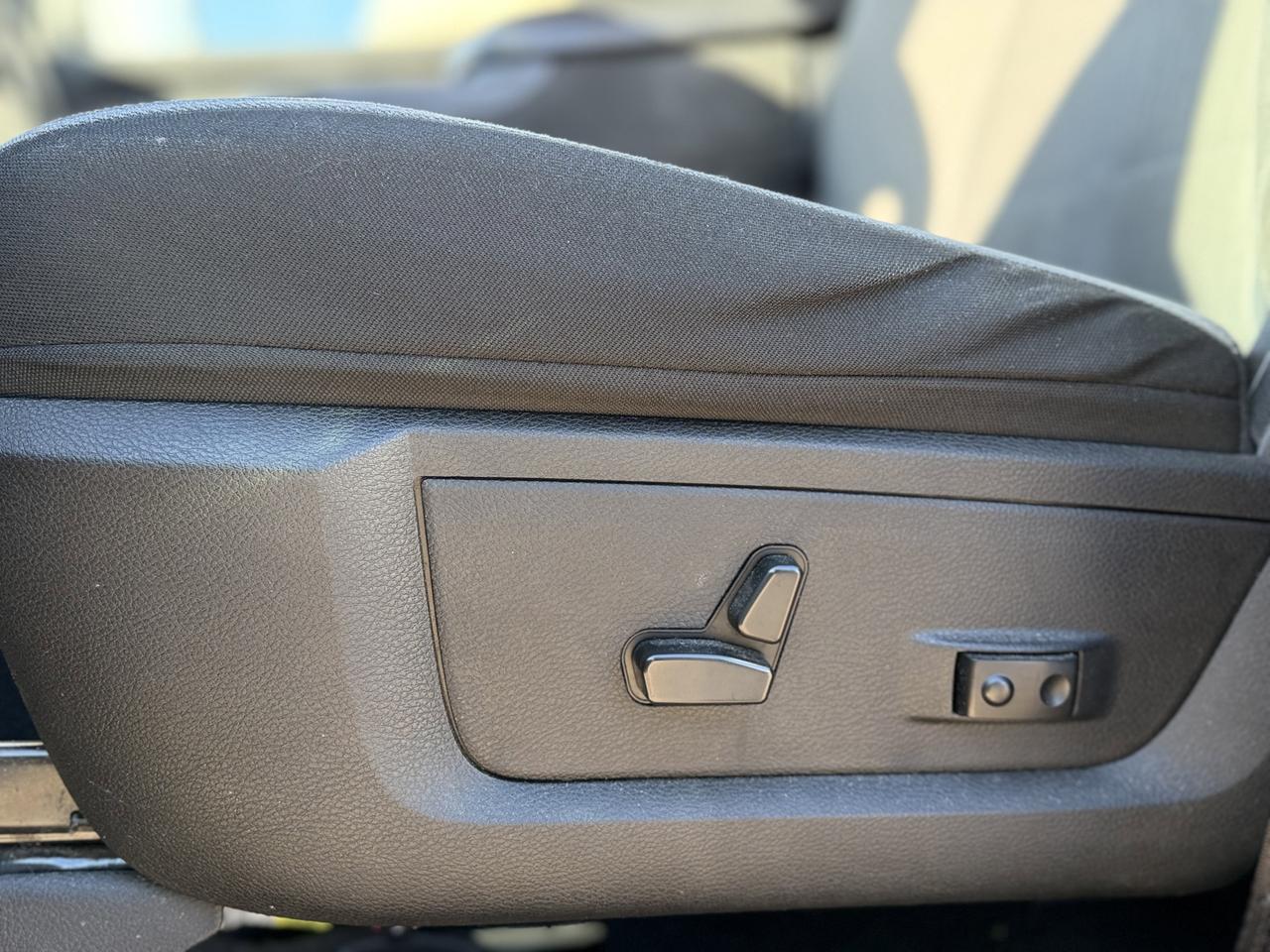 2021 Ram 1500 Classic Express Quad Cab 4X4 | Heated Seats | Sport Hood | Sub Zero Package | Apple Car Play Redwater AB