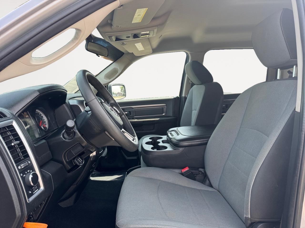 2021 Ram 1500 Classic SLT, 4X4, TOWING PACKAGE, BED LINER, UCONNECT, NAVIGATION, KEYLESS ENTRY, CLEAN CARFAX, DONT WAIT- THIS DEAL WONT LAST LONG!!!! Norfolk VA